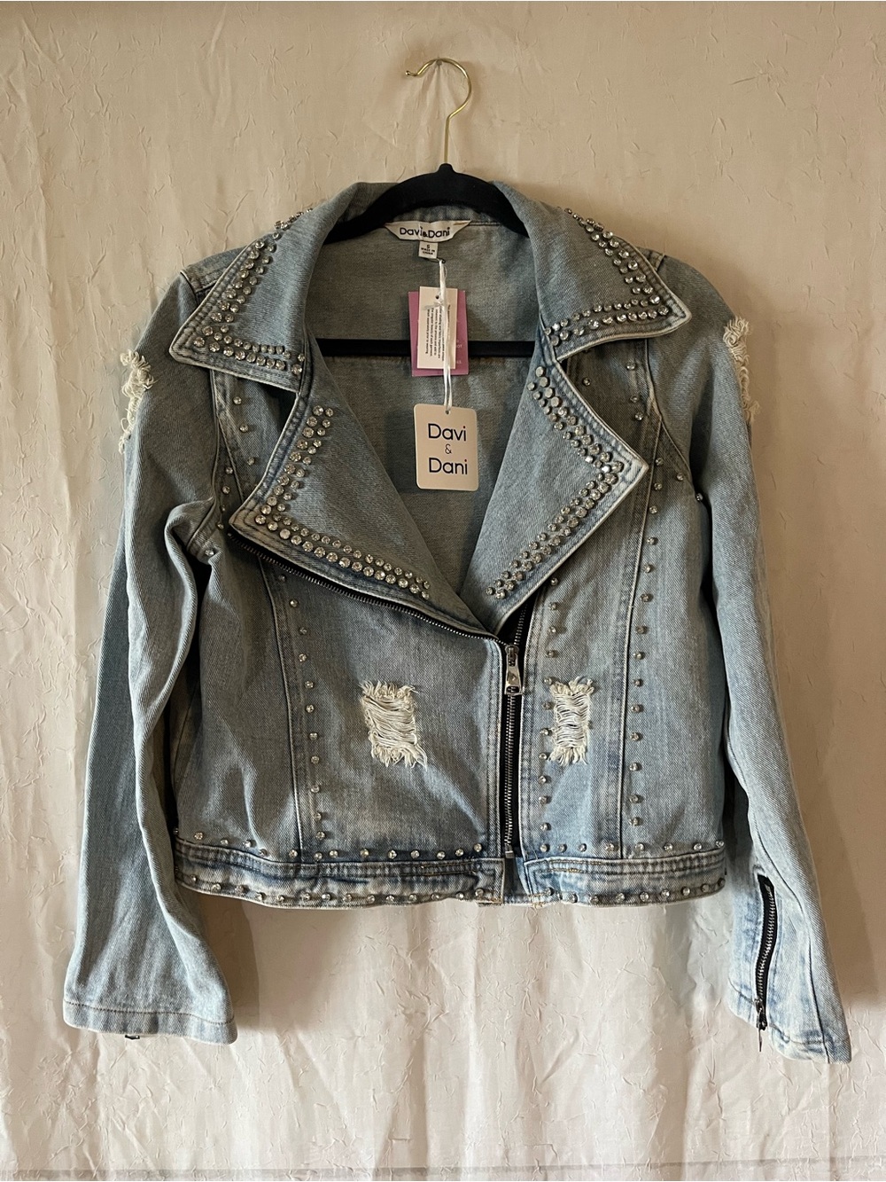 DAVI & DANI Light Wash Studded Distressed Denim Moto Jacket